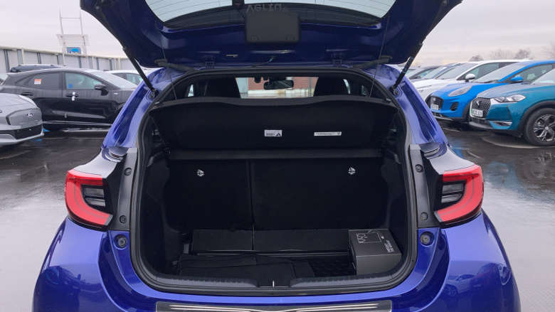 Toyota Yaris 1.5 Hybrid Dynamic 5dr CVT Hybrid Hatchback